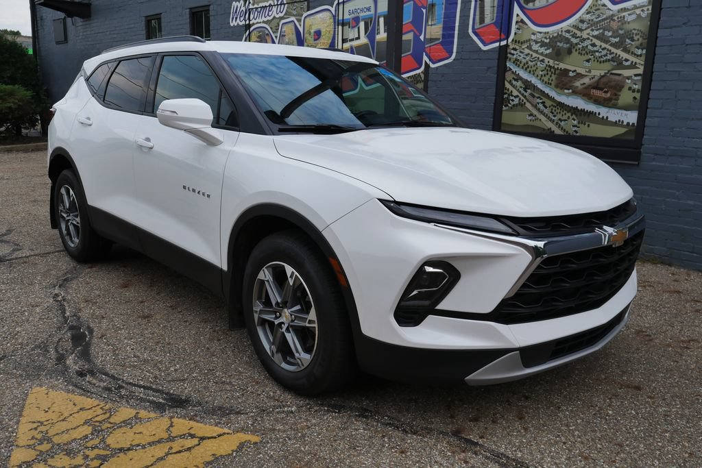 Used 2023 Chevrolet Blazer LT AWD/4WD image 18