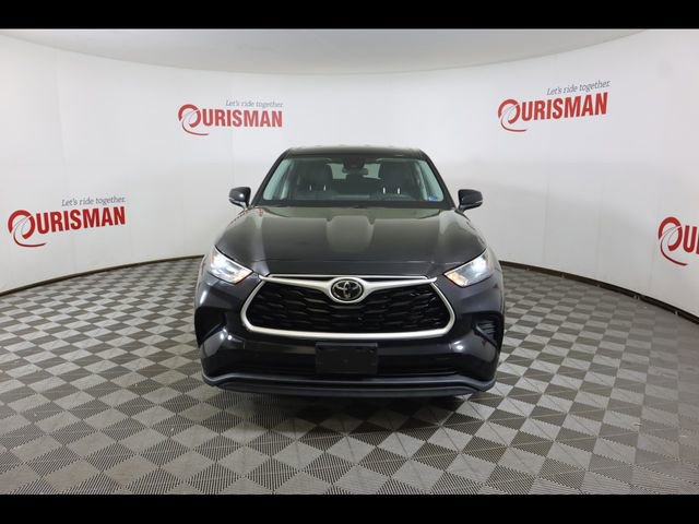 Used 2022 Toyota Highlander L image 16