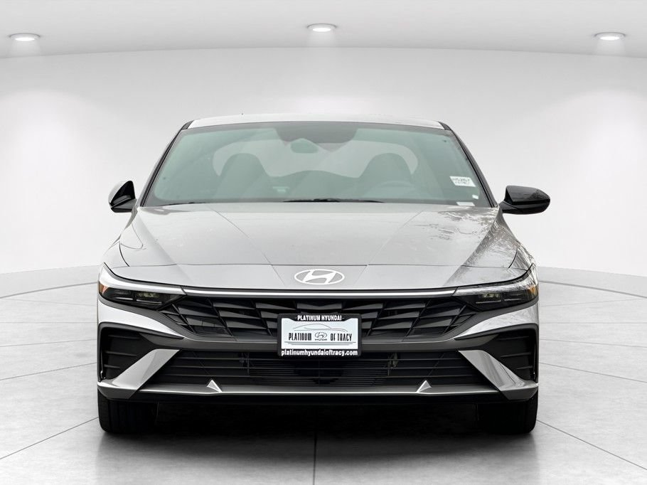 New 2026 Hyundai Elantra SEL FWD image 6