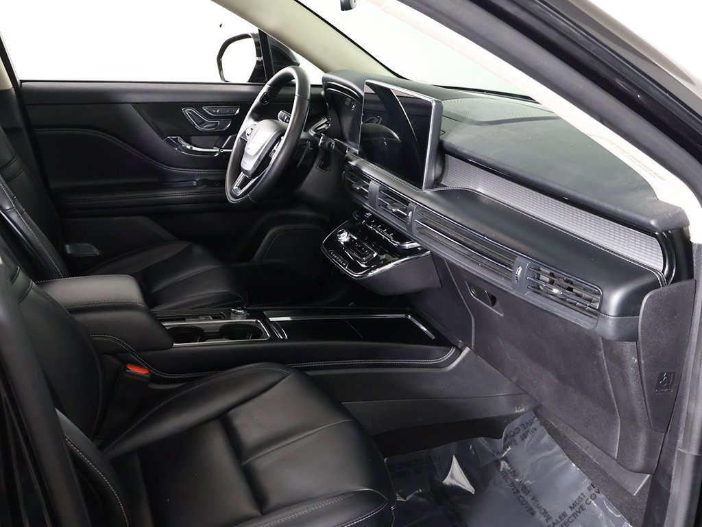 Used 2023 Lincoln Corsair AWD image 24