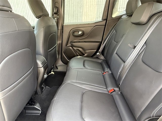 Used 2022 Jeep Renegade Limited image 18