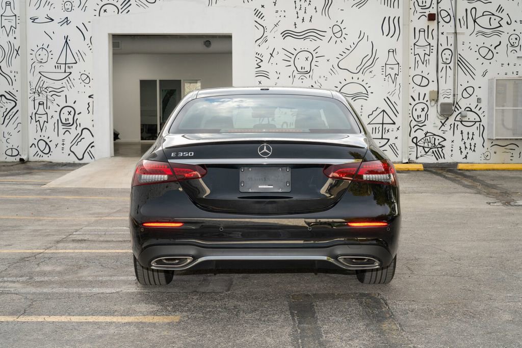 Used 2022 Mercedes-Benz E 350 Sedan image 5