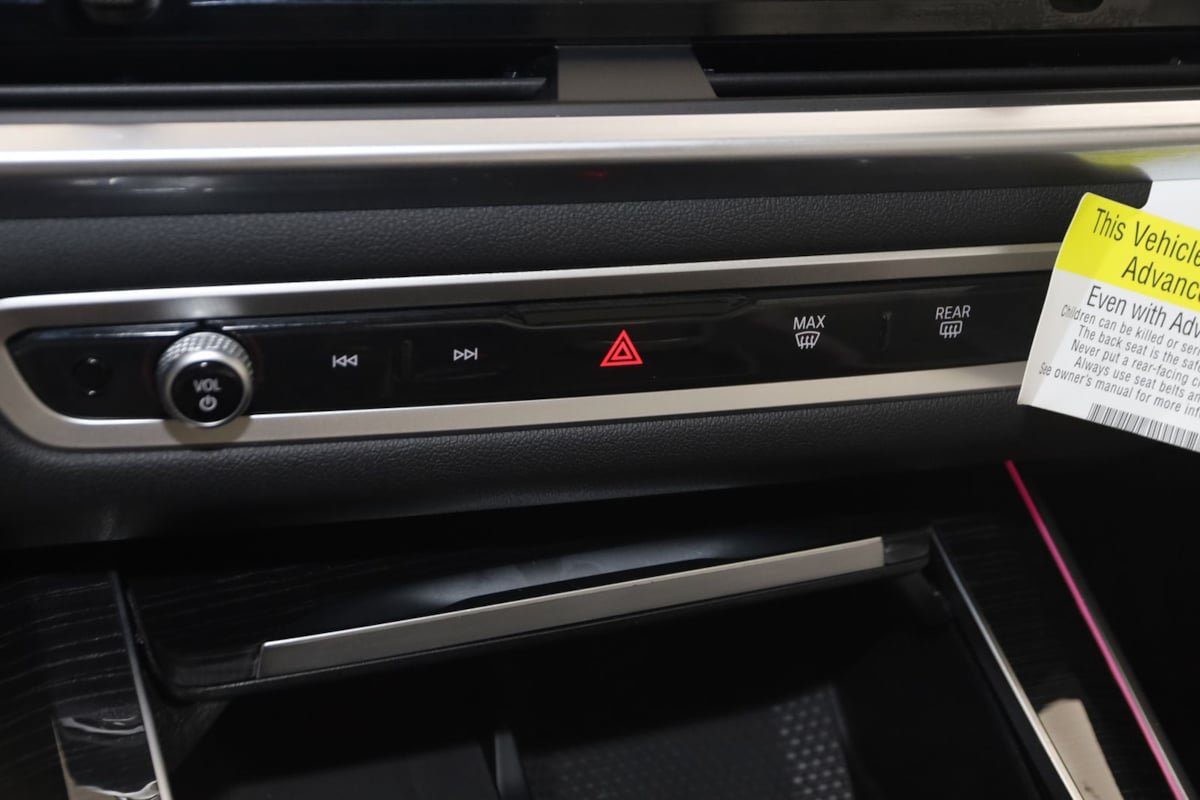 Used 2024 BMW X5 M60i w/ Executive Package AWD/4WD image 32
