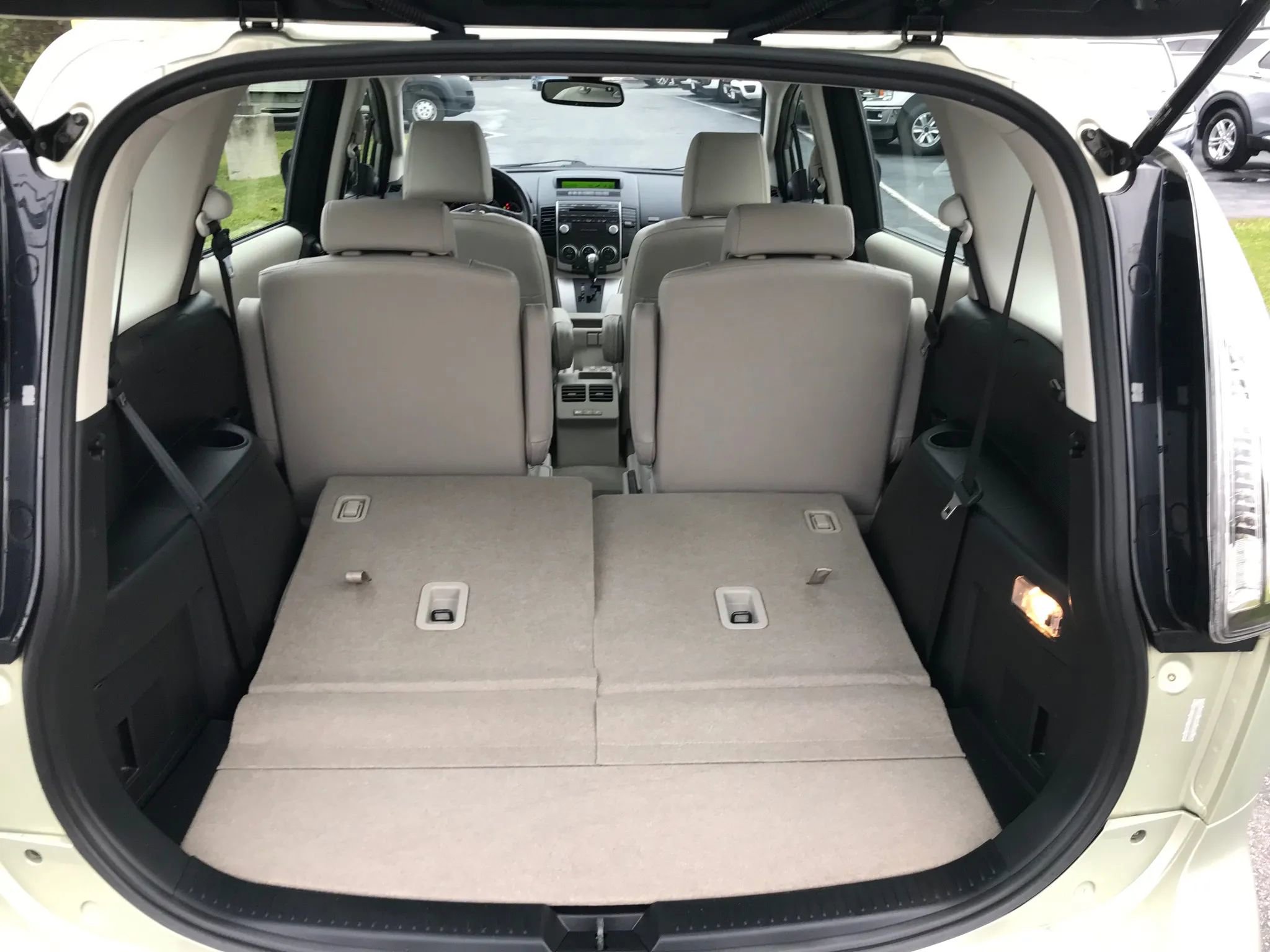 Used 2008 MAZDA MAZDA5 Grand Touring image 34