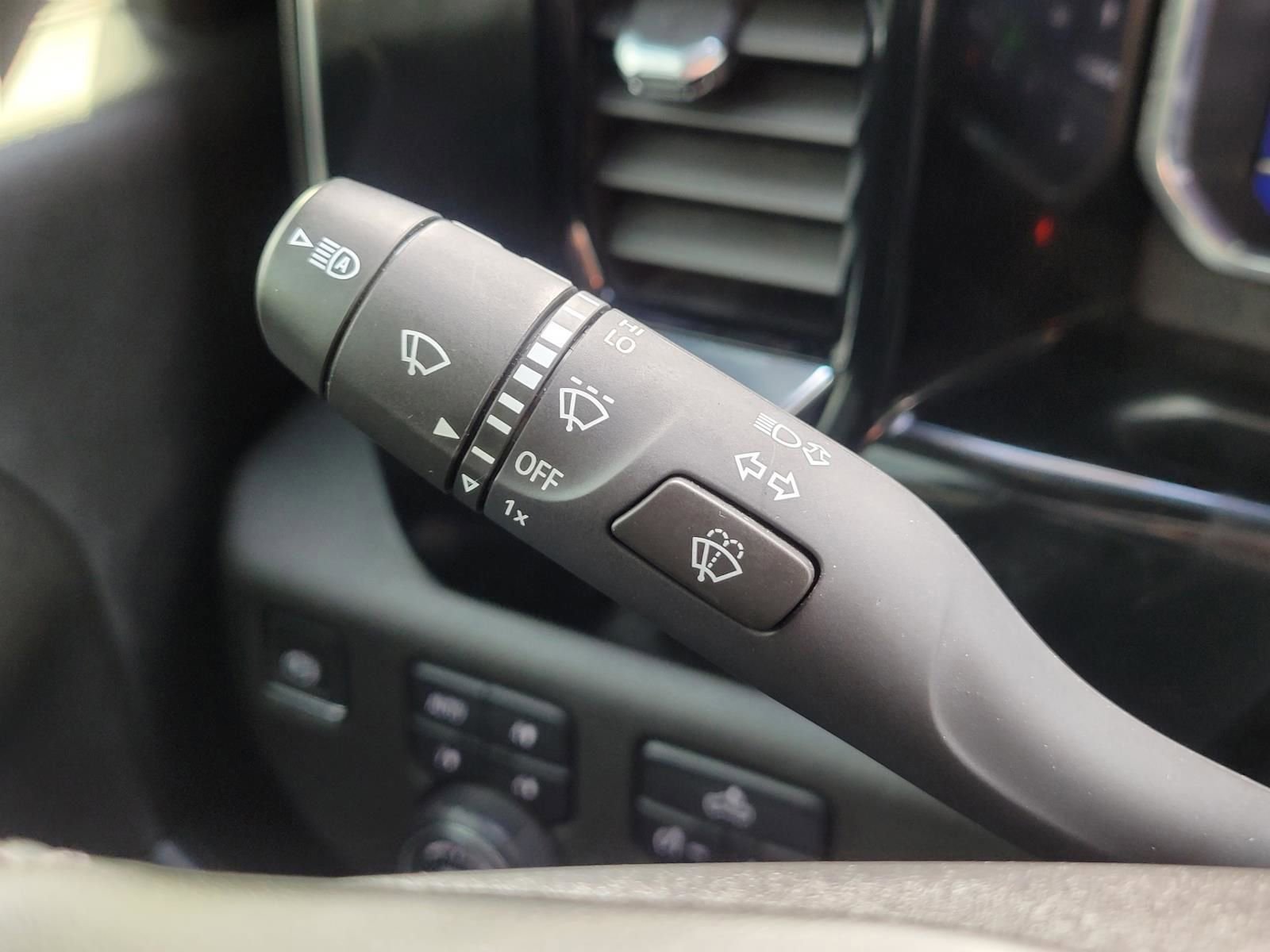 Used 2024 Chevrolet Silverado 2500 LT AWD/4WD image 31