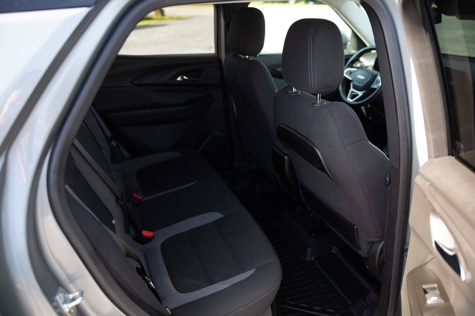 Used 2024 Chevrolet TrailBlazer LT w/ Convenience Package FWD image 23