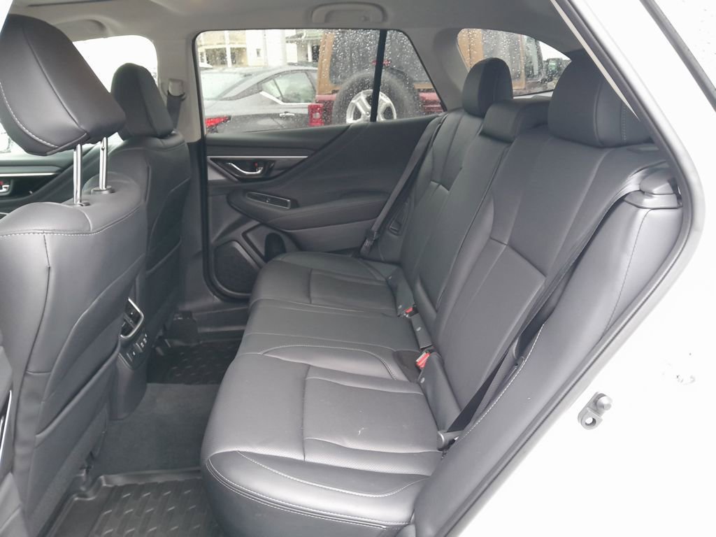 Used 2022 Subaru Outback Limited image 30