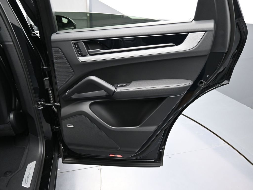 New 2026 Porsche Cayenne S image 26