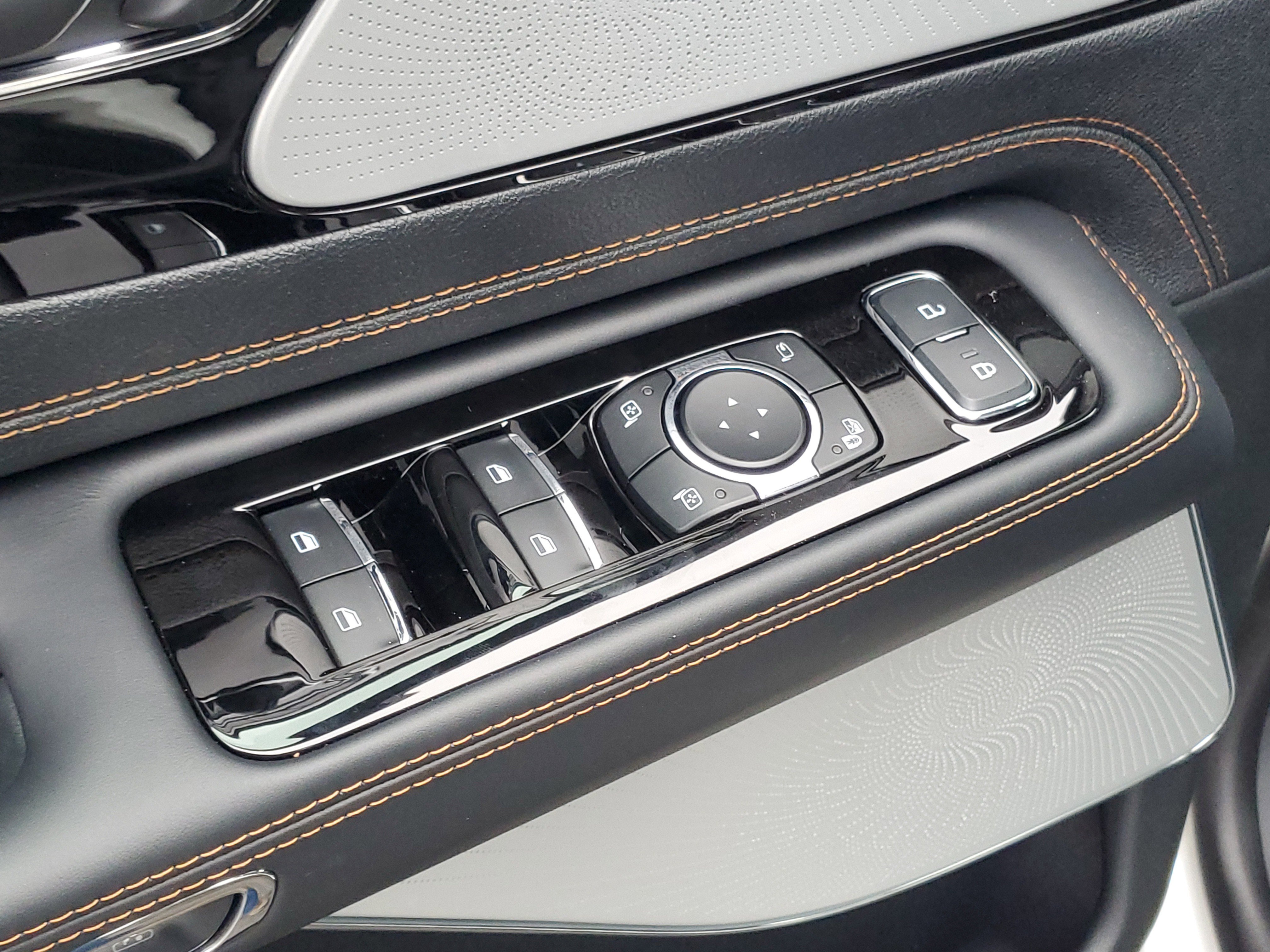 New 2026 Lincoln Aviator Black Label image 10