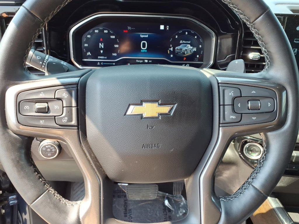 Used 2023 Chevrolet Silverado 1500 High Country AWD/4WD image 8