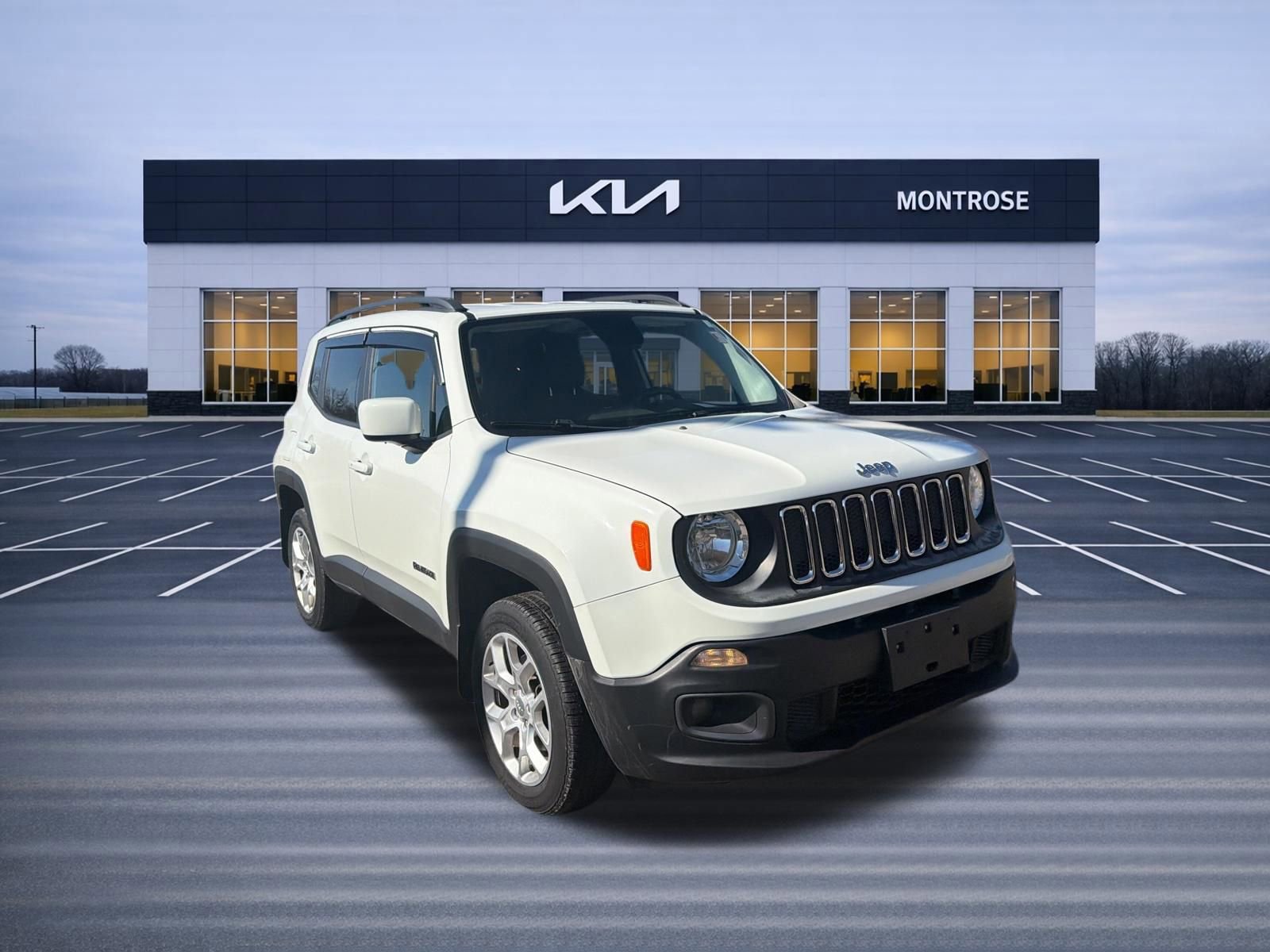 Used 2017 Jeep Renegade Latitude image 3