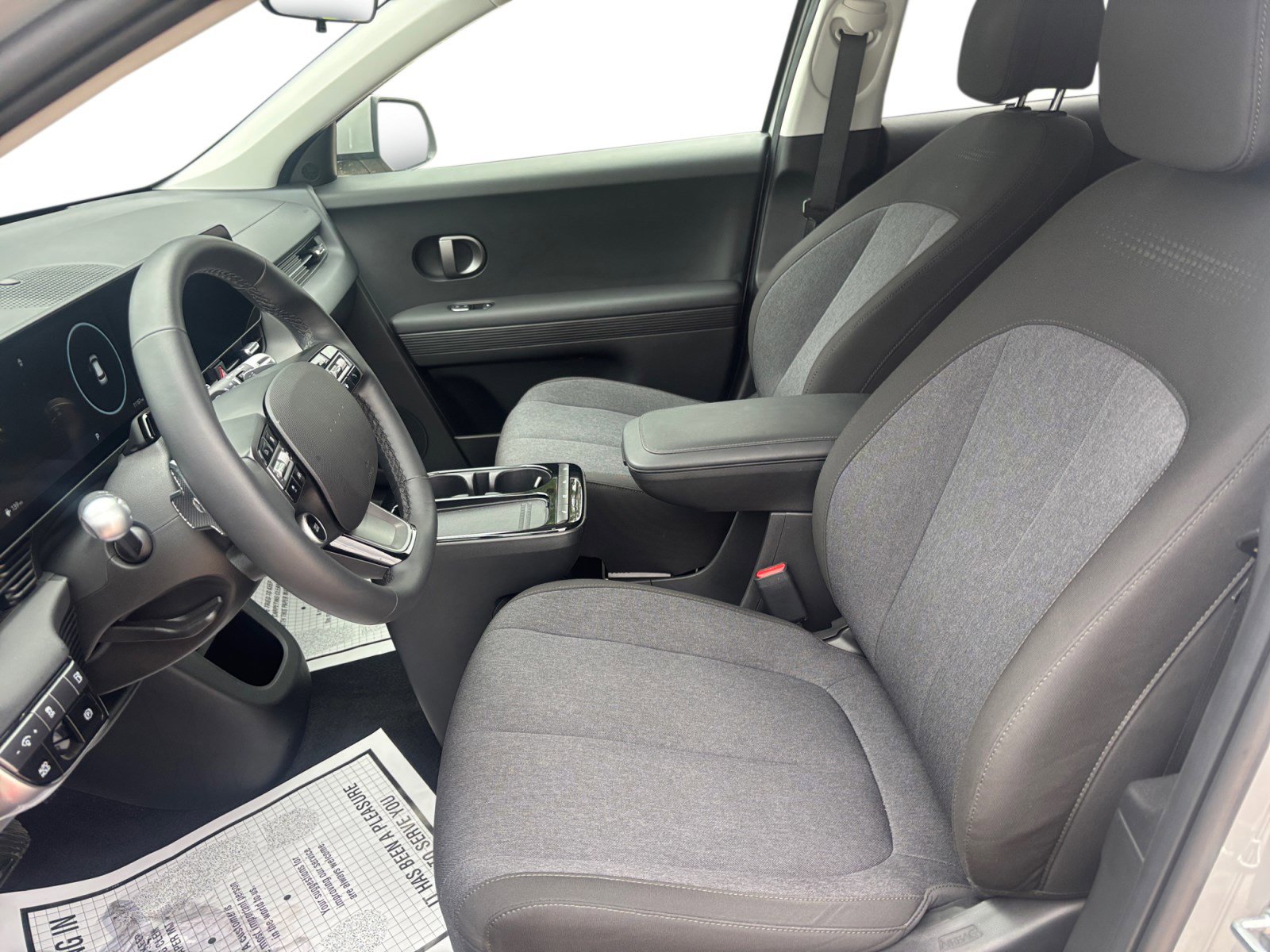 Used 2025 Hyundai Ioniq 5 SE RWD image 9