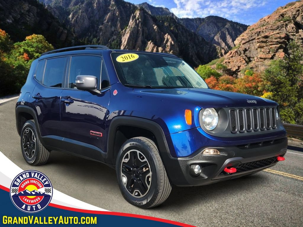 Used 2016 Jeep Renegade Trailhawk AWD/4WD image 1