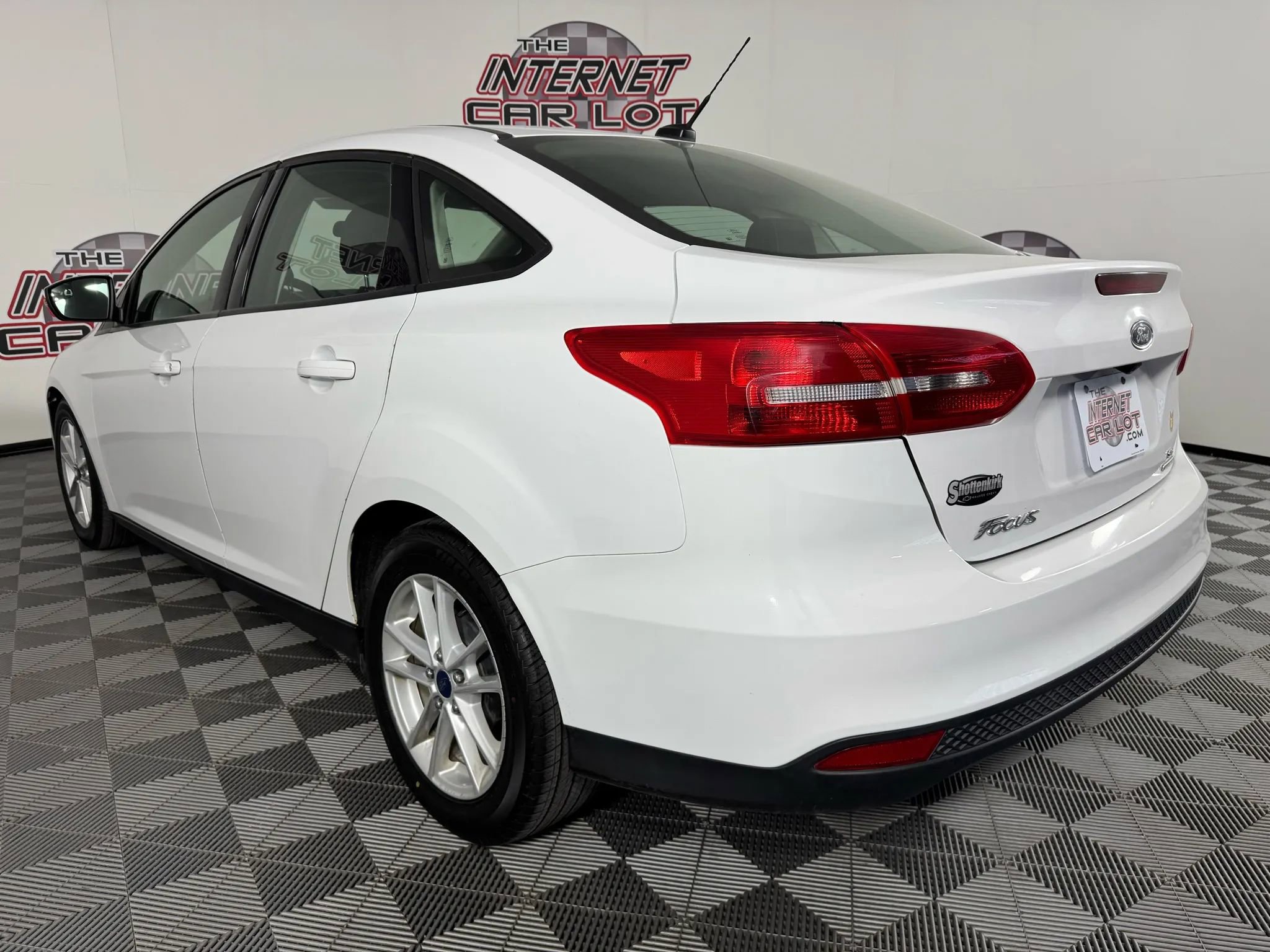 Used 2015 Ford Focus SE image 26