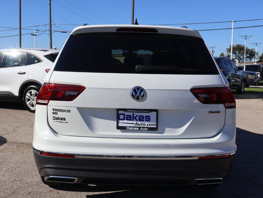 Used 2021 Volkswagen Tiguan SE w/ Panoramic Sunroof Package AWD/4WD image 5