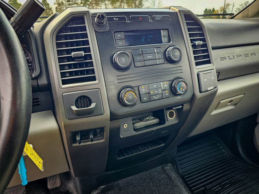 Used 2019 Ford F350 XL w/ Power Equipment Group image 22