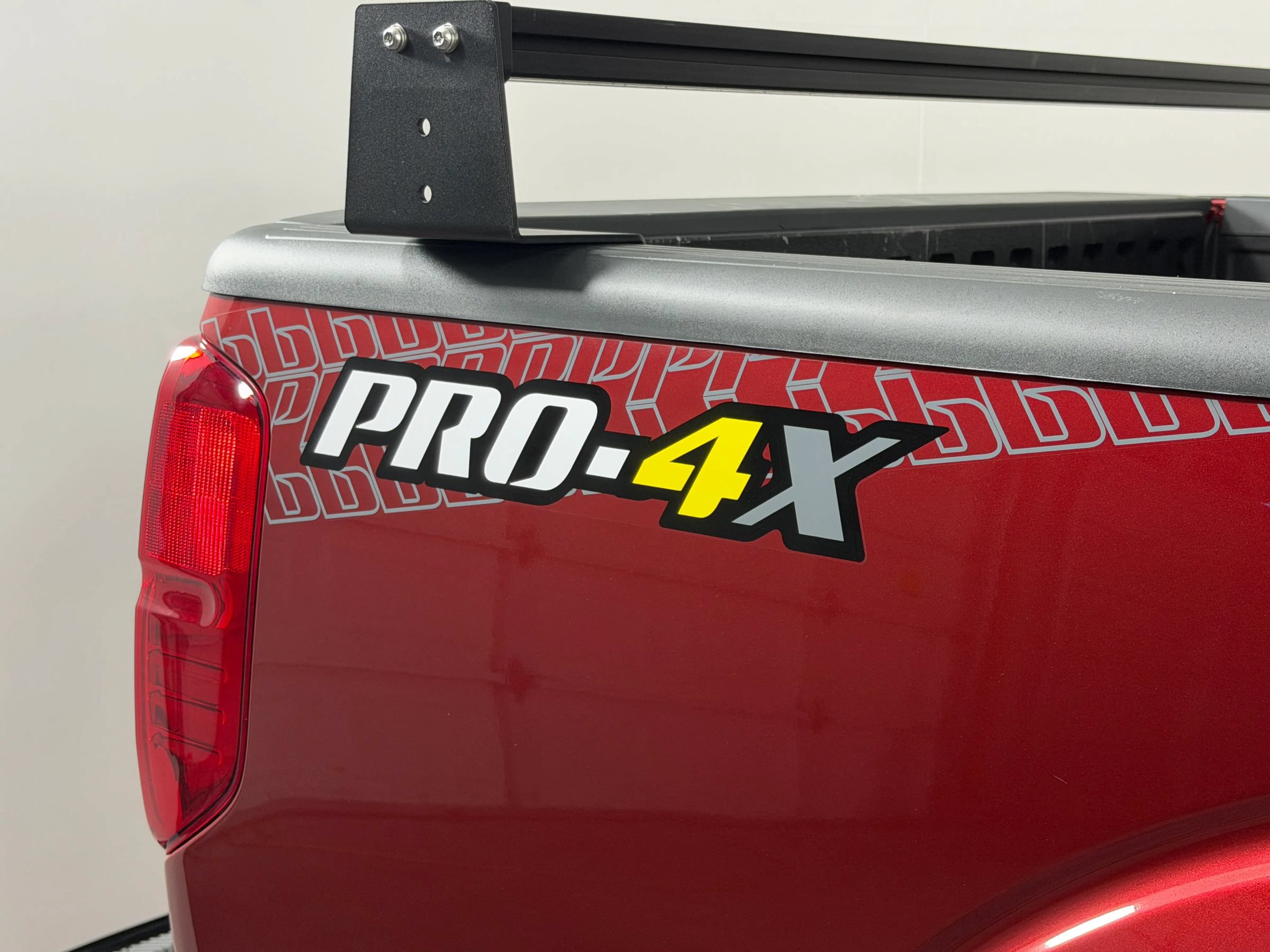 Used 2021 Nissan Frontier PRO-4X w/ Pro-4x Utility Package AWD/4WD image 39