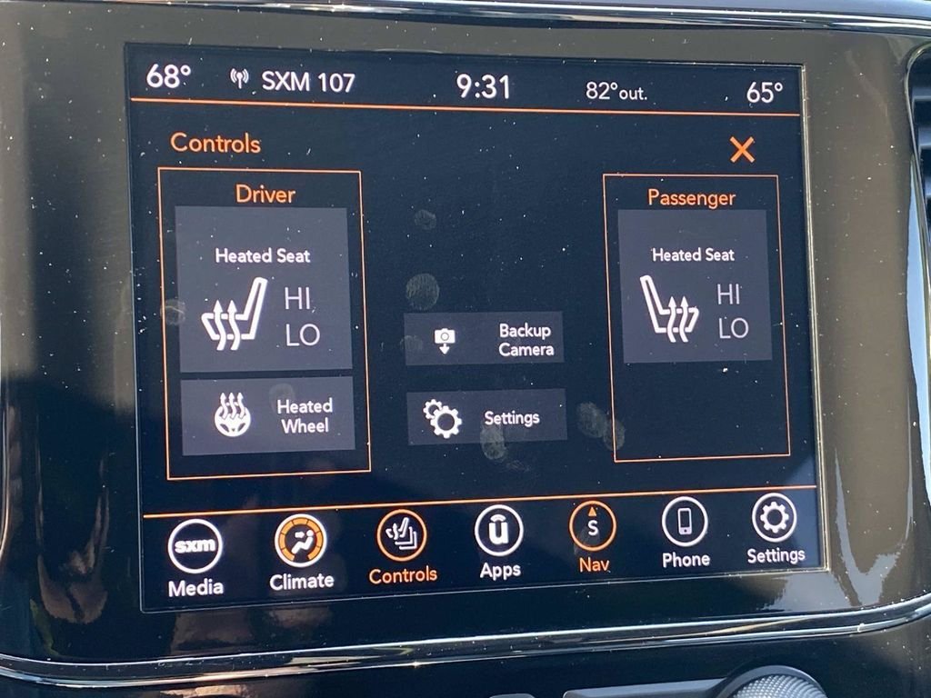 Used 2021 Jeep Grand Cherokee Laredo RWD image 27