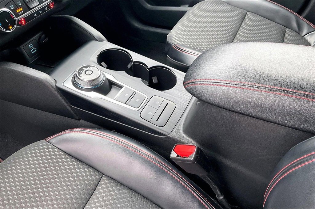 Used 2023 Ford Escape ST-Line image 17