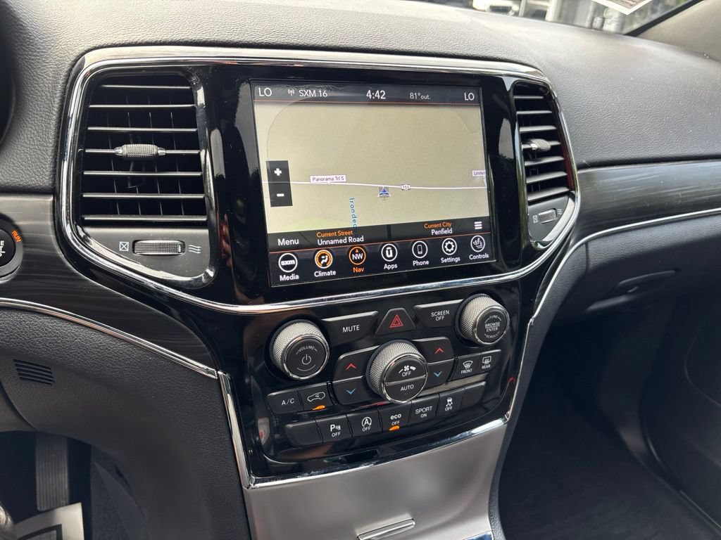 Used 2019 Jeep Grand Cherokee Limited w/ Trailer Tow Group IV AWD/4WD image 30