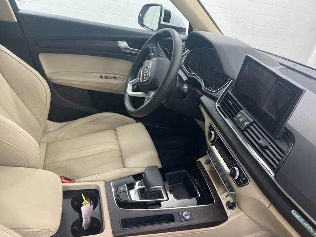 Used 2024 Audi Q5 2.0T Premium Plus image 24