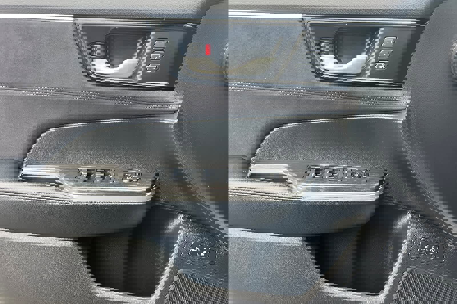 Used 2018 Honda Clarity Touring image 12