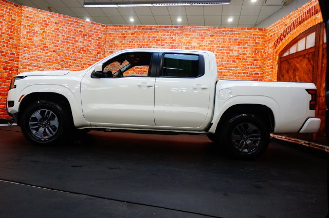 Certified 2026 Nissan Frontier SV AWD/4WD image 4