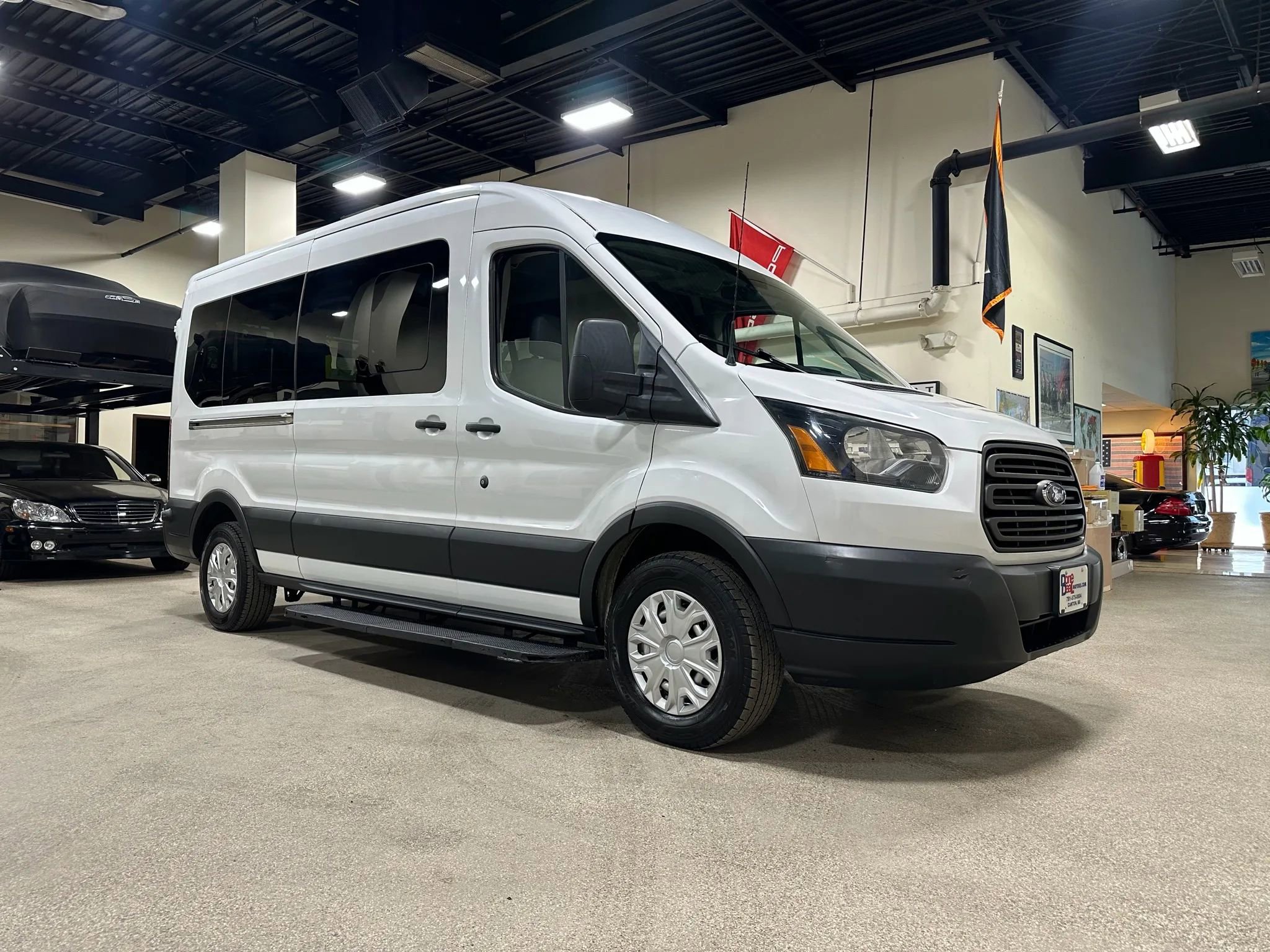 Used 2015 Ford Transit 250 148 Medium Roof RWD image 6