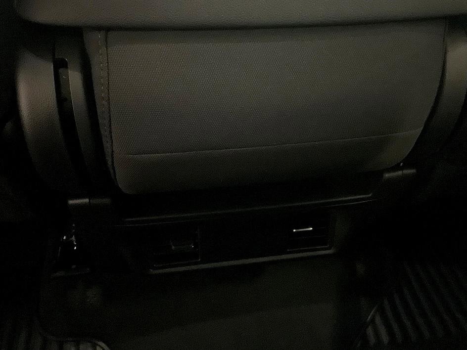 Used 2022 Chevrolet Silverado 1500 Custom image 27