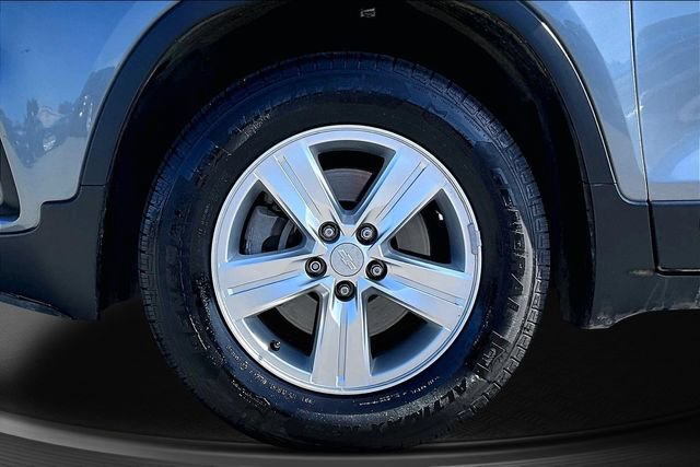 Used 2019 Chevrolet Trax LT w/ LT Convenience Package AWD/4WD image 30