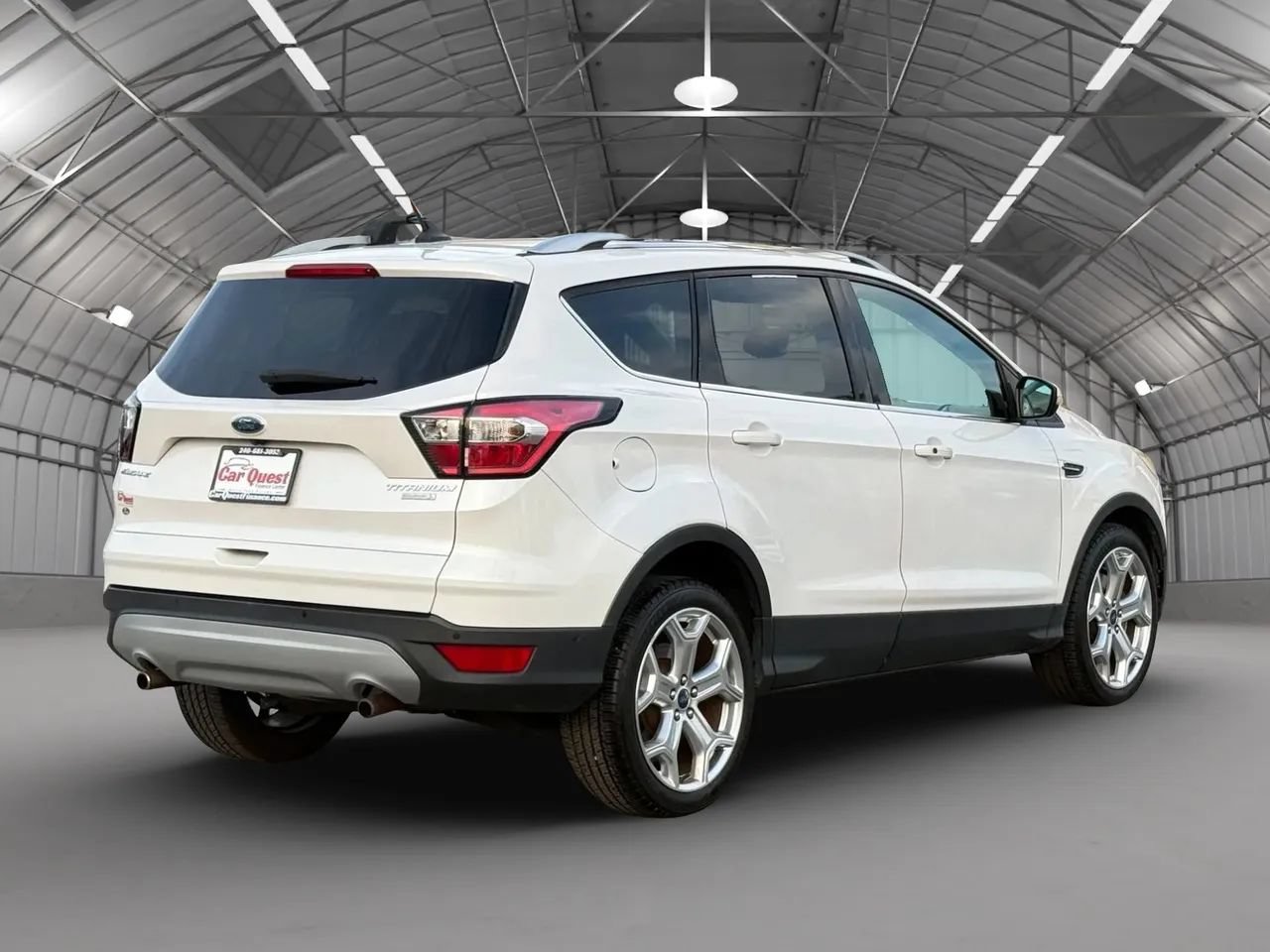 Used 2018 Ford Escape Titanium w/ Ford Safe & Smart Package FWD image 7