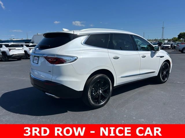 Used 2023 Buick Enclave Essence w/ Sport Touring Edition FWD image 6