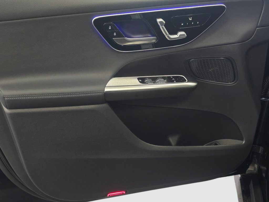 New 2026 Mercedes-Benz GLC 300 4MATIC image 34