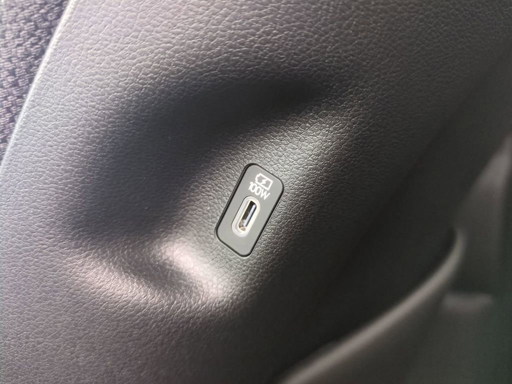 New 2026 Hyundai Ioniq 9 SE image 17