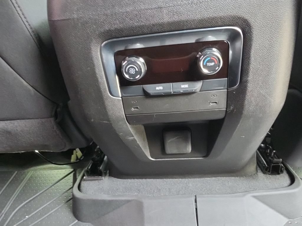 Certified 2025 Chevrolet Tahoe LS AWD/4WD image 31
