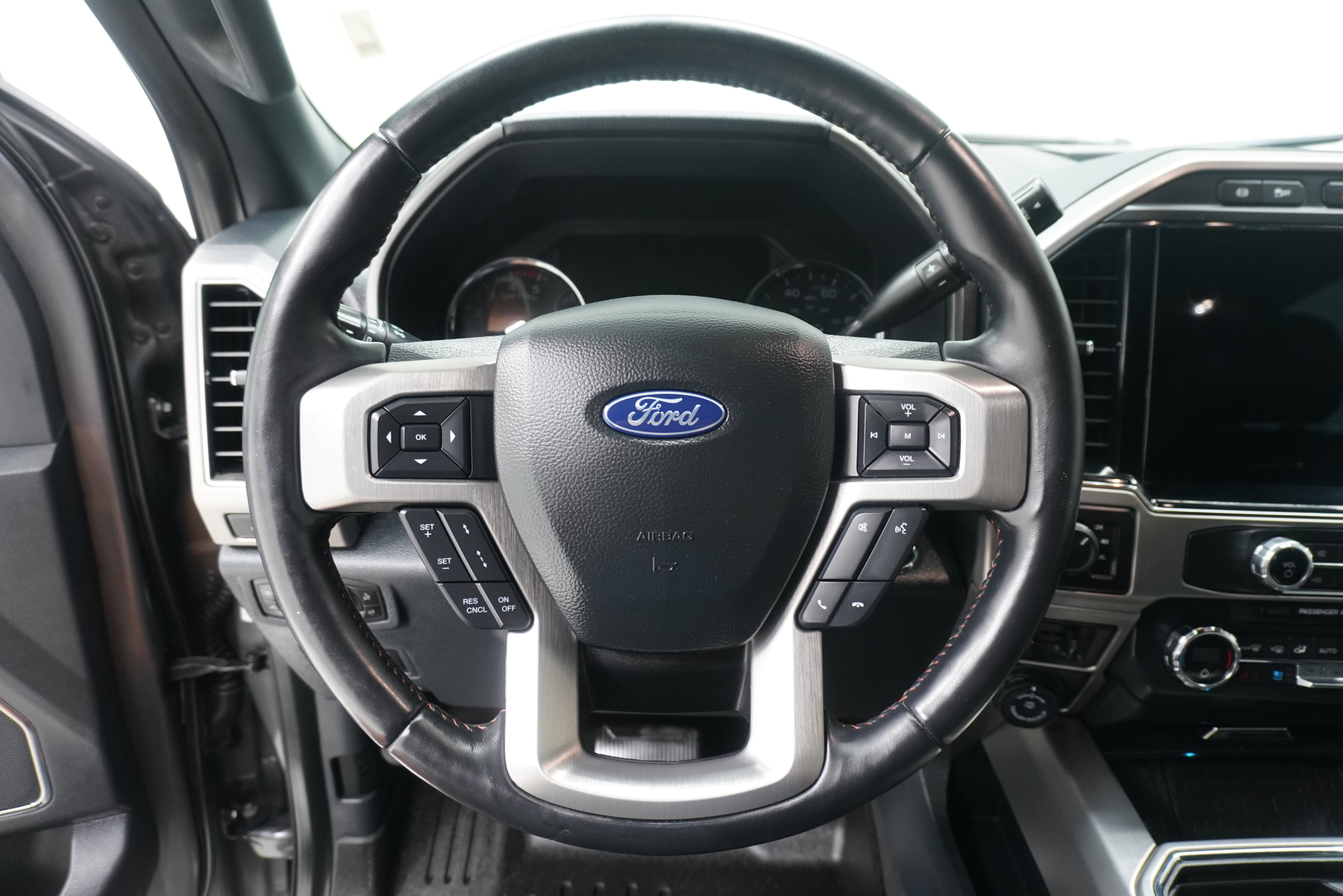 Used 2022 Ford F250 Platinum w/ Tremor Off-Road Package AWD/4WD image 20