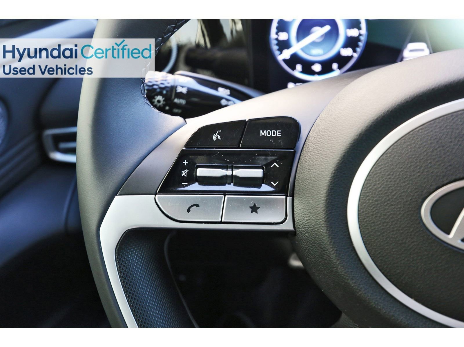 Certified 2025 Hyundai Elantra SEL image 18