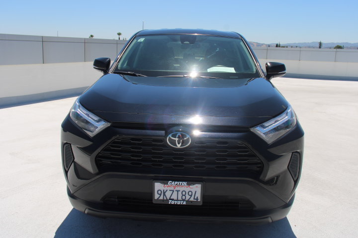 Certified 2024 Toyota RAV4 LE FWD image 7