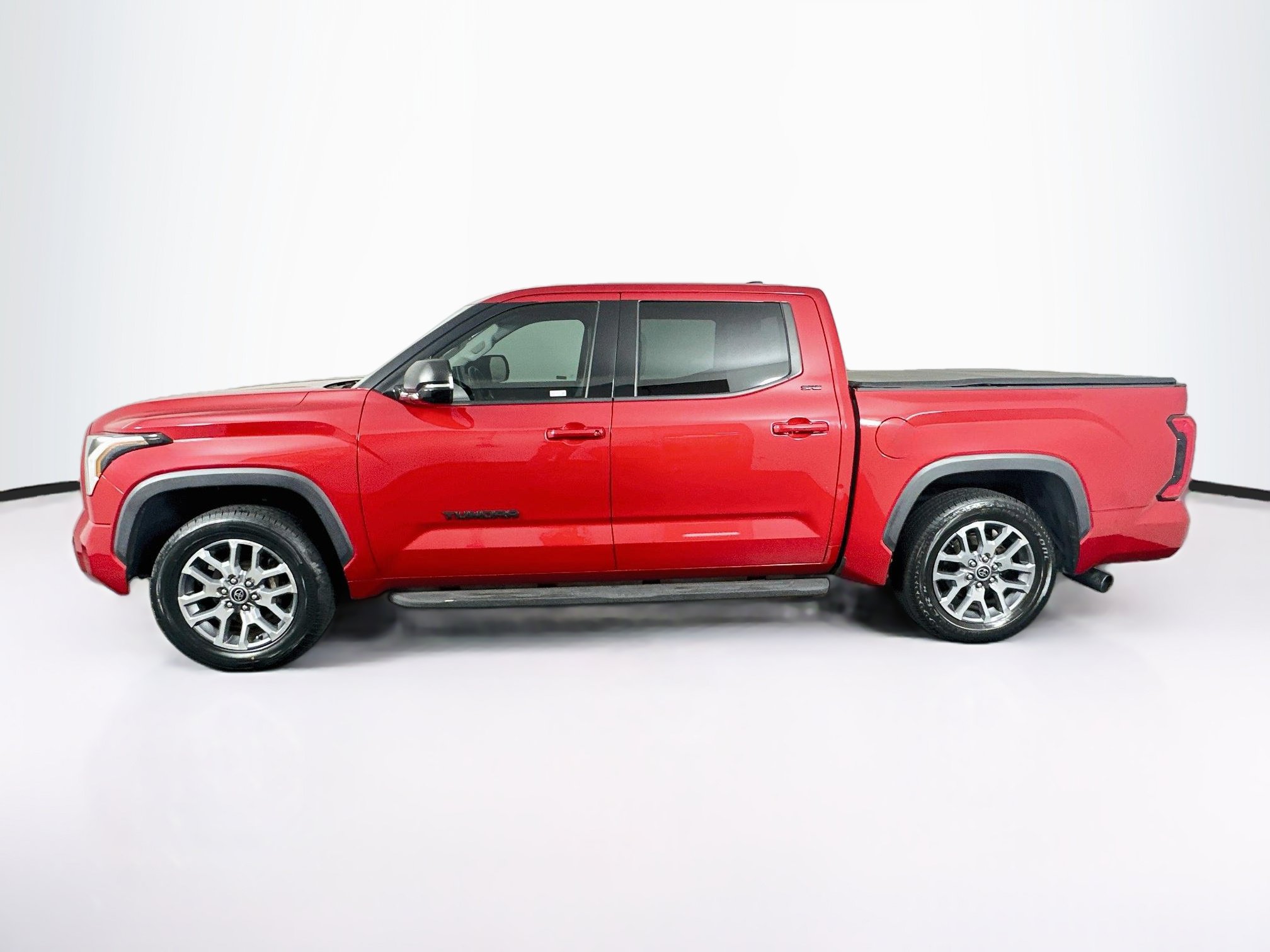 Used 2022 Toyota Tundra SR5 w/ SR5 Premium Package AWD/4WD image 4