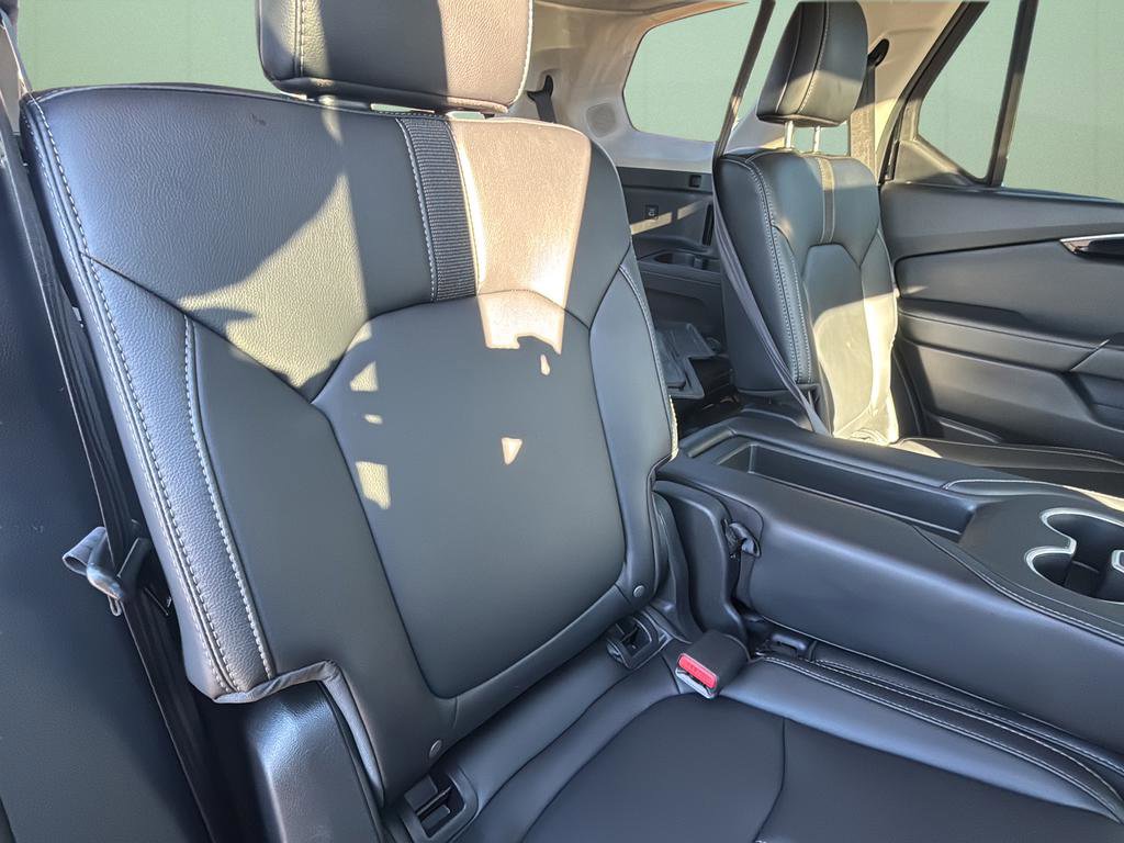 Used 2023 Honda Pilot Touring image 41