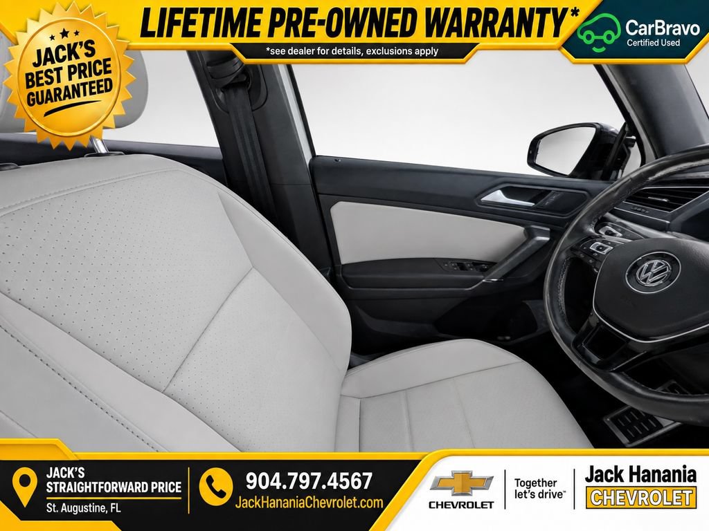 Used 2020 Volkswagen Tiguan SE R-Line AWD/4WD image 12