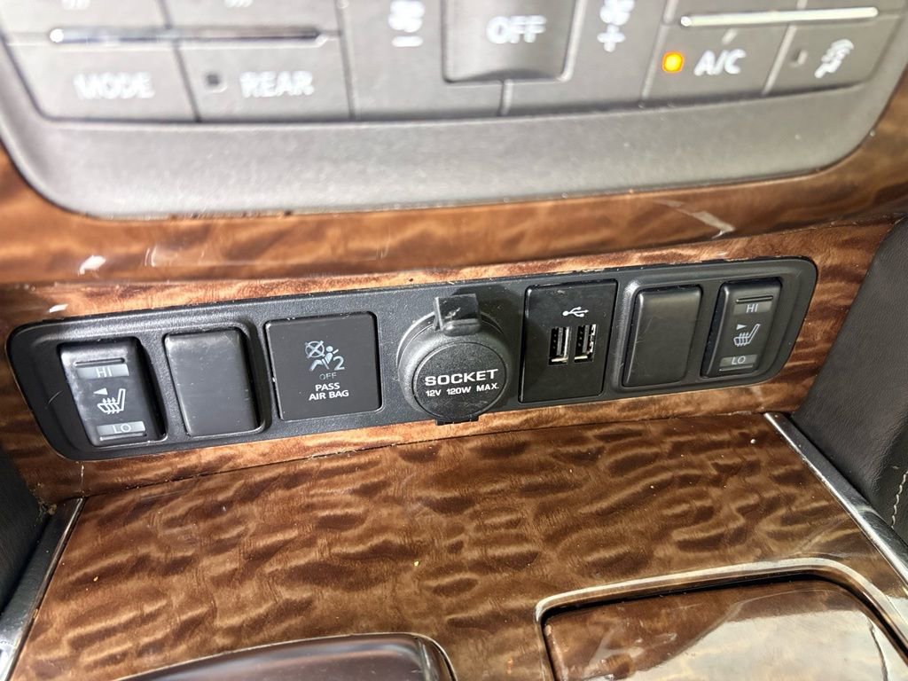 Used 2018 Nissan Armada SL image 28