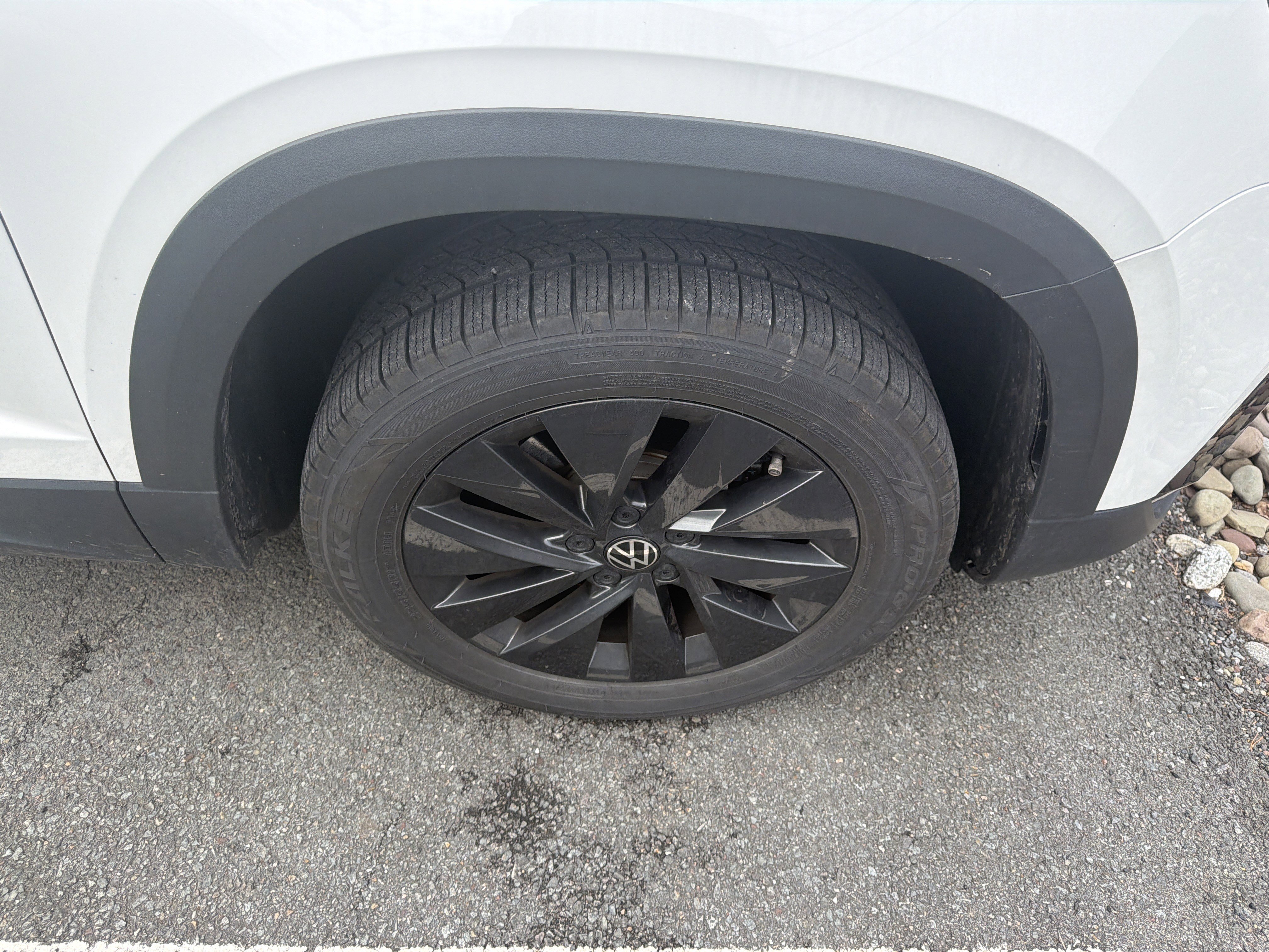 Used 2022 Volkswagen Taos S image 4