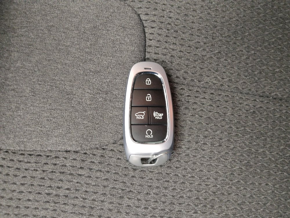Used 2023 Hyundai Santa Fe SEL AWD/4WD image 32