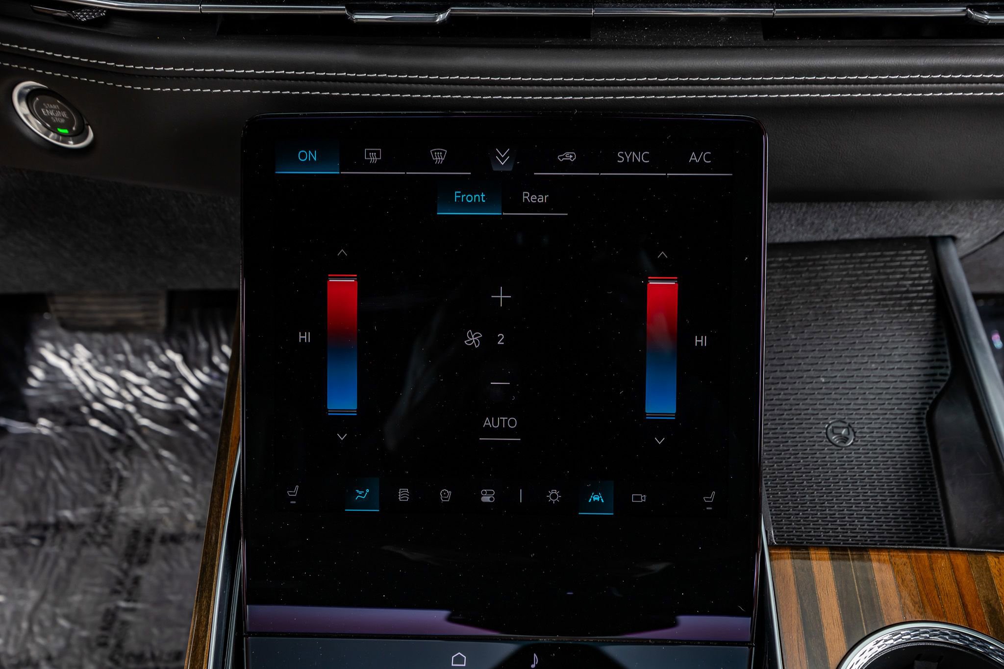 Used 2025 Cadillac Escalade ESV Sport Platinum w/ LPO, ONYX Package image 26