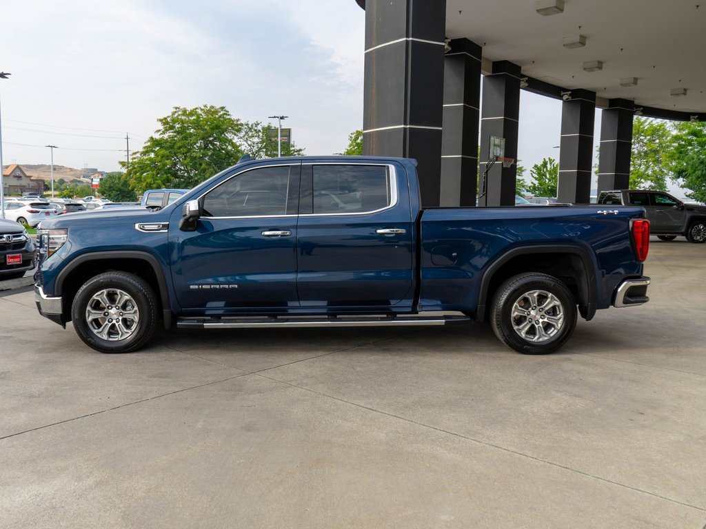 Used 2023 GMC Sierra 1500 SLT w/ SLT Convenience Package image 4