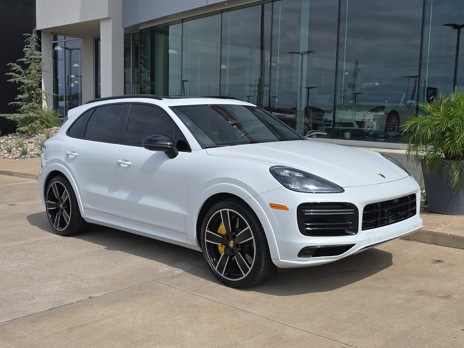Used 2020 Porsche Cayenne Turbo AWD/4WD image 9