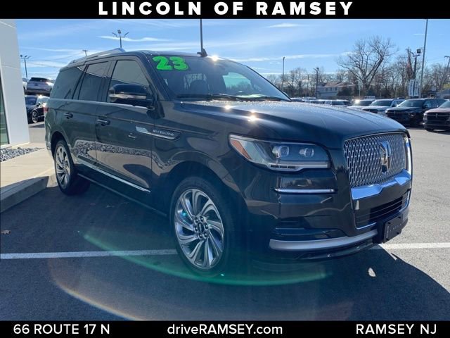 Used 2023 Lincoln Navigator Reserve image 9