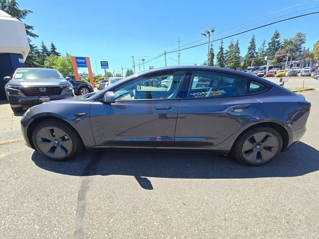 Used 2023 Tesla Model 3 Standard Range RWD image 4