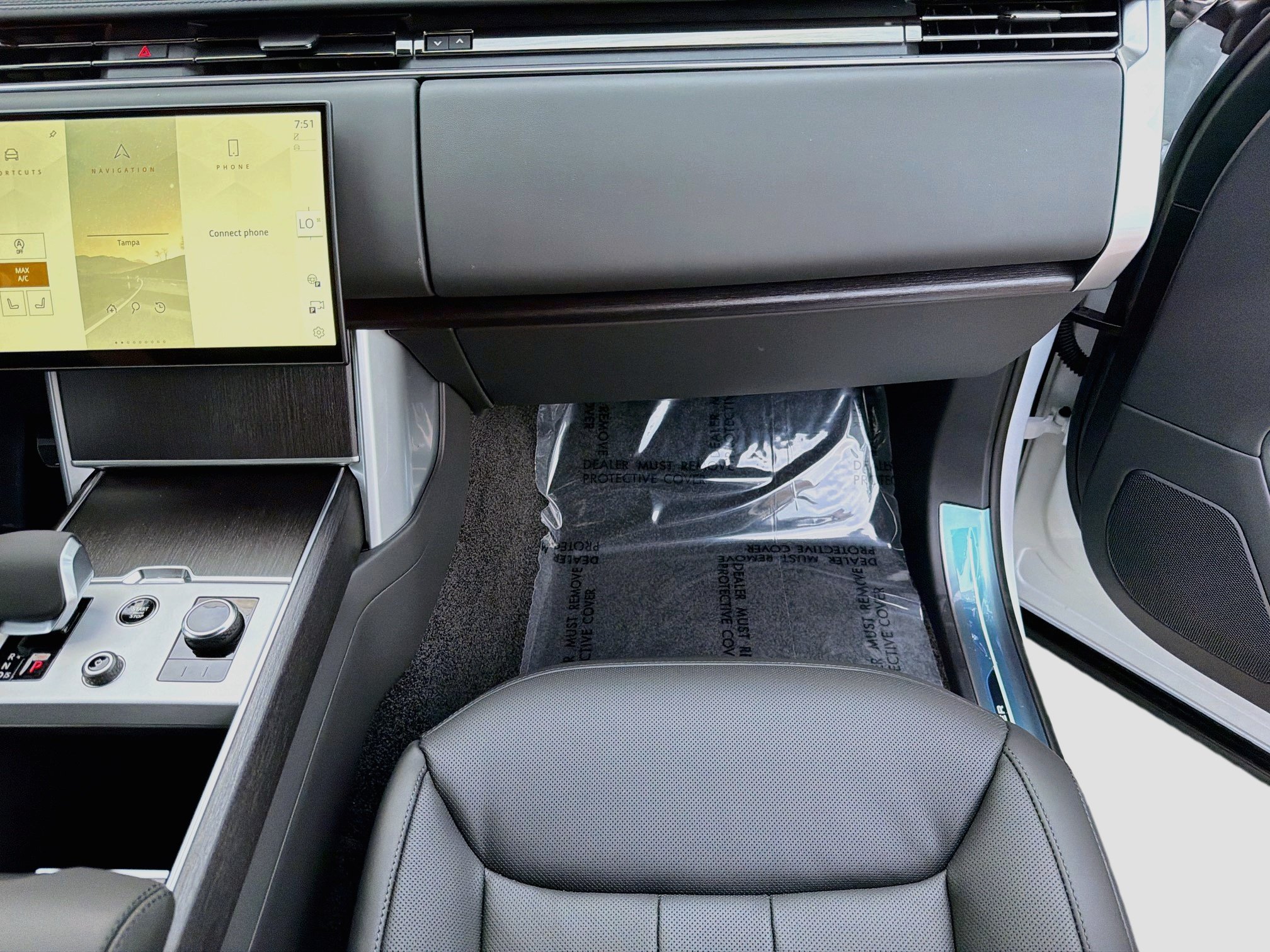 New 2027 Land Rover Range Rover SE AWD/4WD image 19